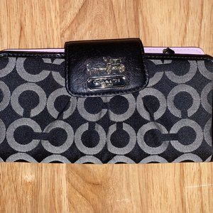 Coach Wallet In Signature Canvas